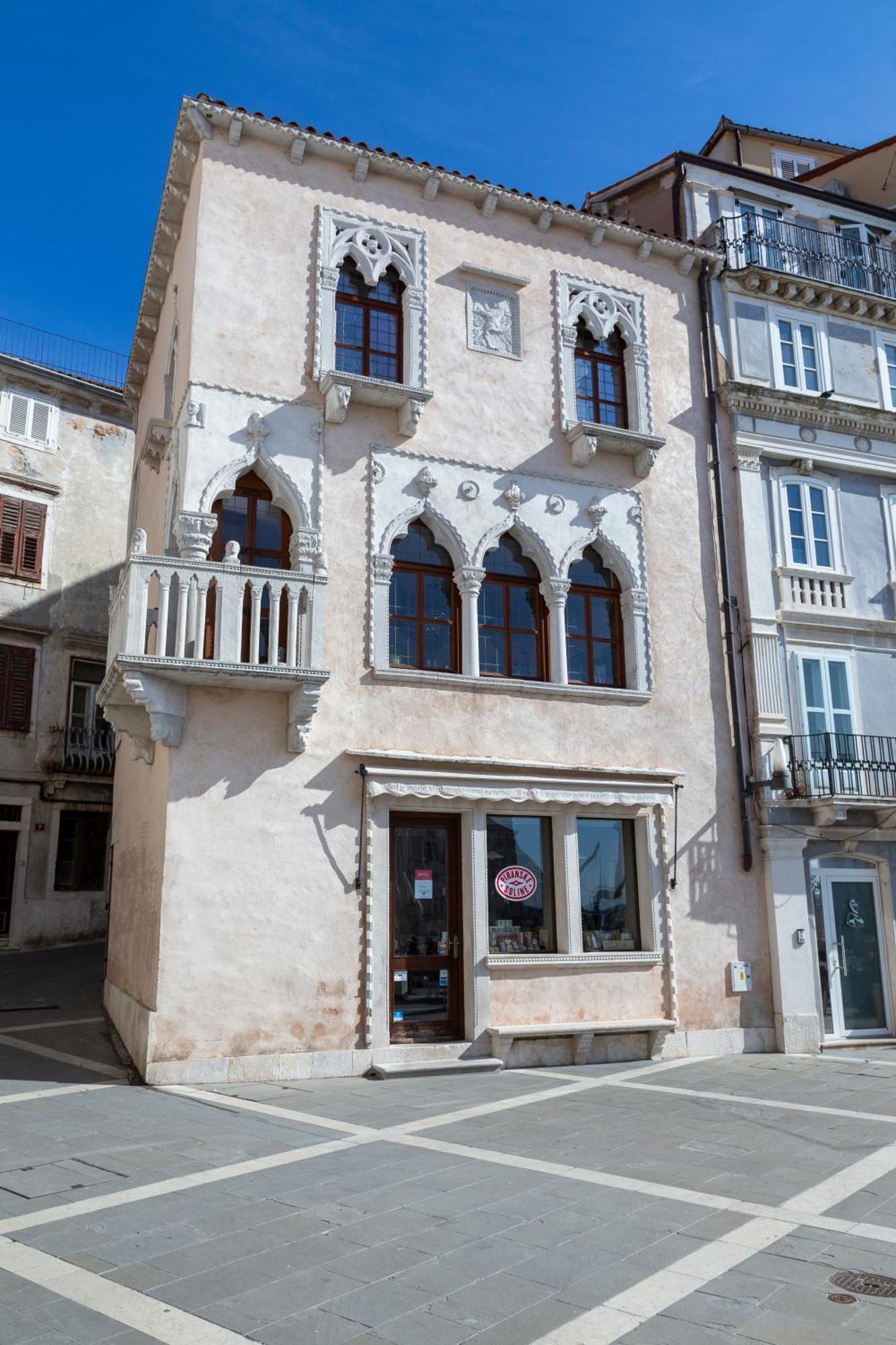 App Antonija Hotel Piran Exterior foto